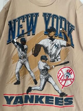 New York Yankees Unisex Graphic Tee